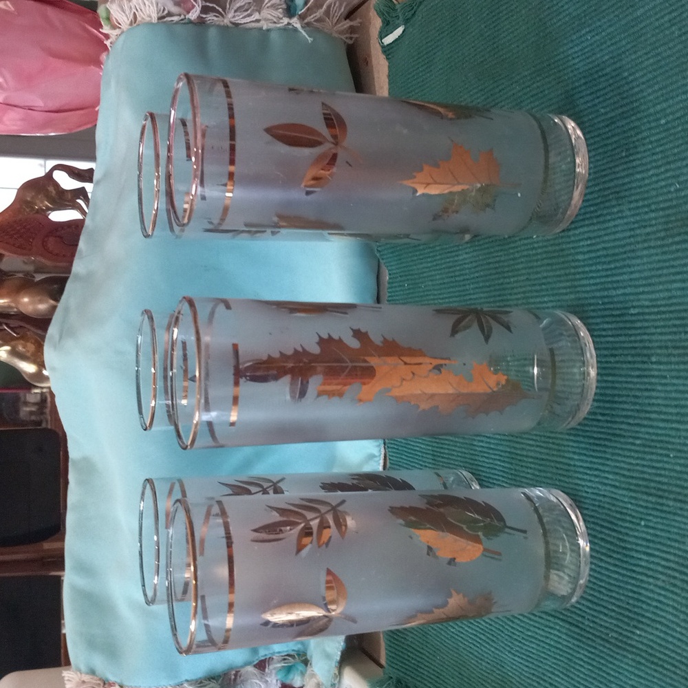 Six frosted Golden Leaf Liberty glasses